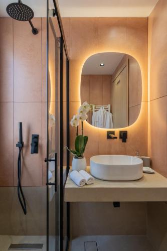 Elegant Suite Syntagma A2