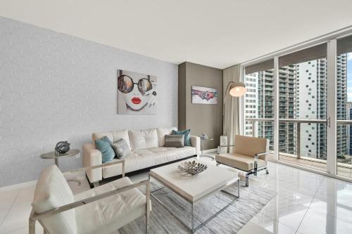 Luxurious 5-STAR condo at the ICON Brickell photo 11
