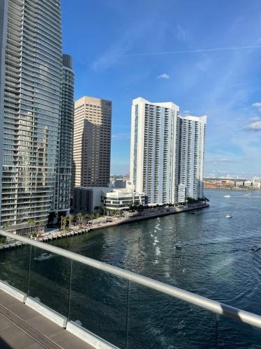 Luxurious 5-STAR condo at the ICON Brickell photo 19