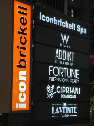 Luxurious 5-STAR condo at the ICON Brickell photo 25