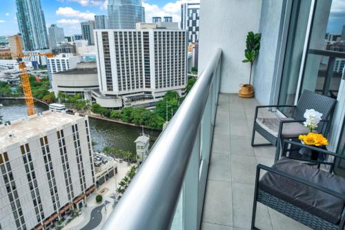 Luxurious 5-STAR condo at the ICON Brickell photo 26