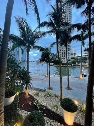 Luxurious 5-STAR condo at the ICON Brickell photo 29