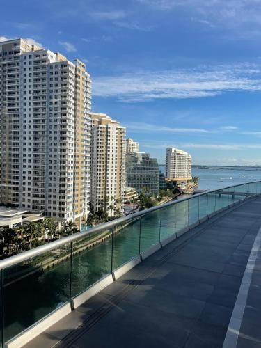 Luxurious 5-STAR condo at the ICON Brickell photo 30