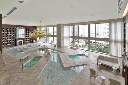 Luxurious 5-STAR condo at the ICON Brickell photo 42