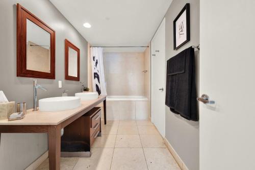 Luxurious 5-STAR condo at the ICON Brickell photo 44