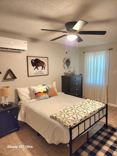 Gallery image of Mission House in Houston