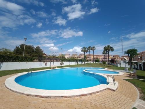 Family Townhouse with Pool & Terrace - Aguas Nuevas PMT03