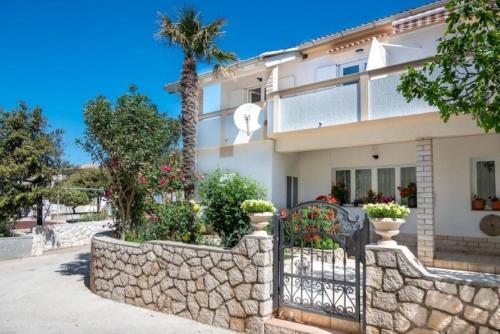 Apartments with parking space Povljana, Pag - 233