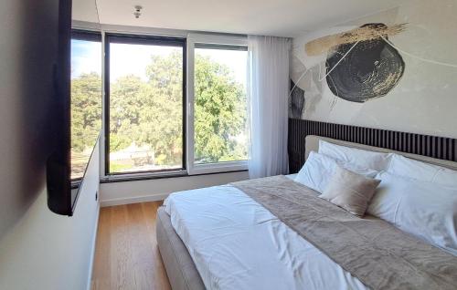 Ένα ή περισσότερα κρεβάτια σε δωμάτιο στο Gorgeous Home In Rovinjsko Selo