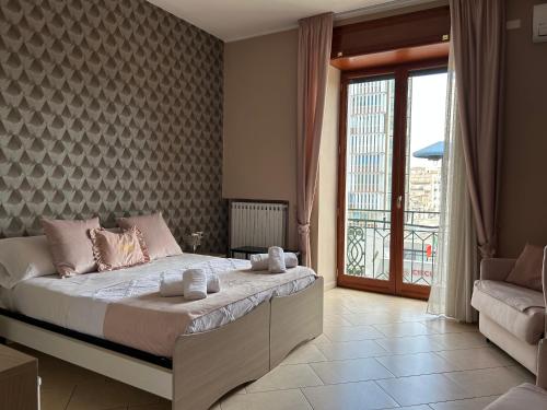 Home Elisabet