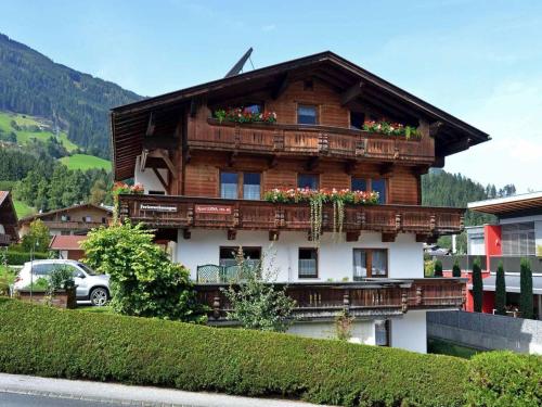 Apartment in Fügen near Spieljochbahn