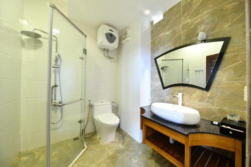 Koupelna v ubytování Sapa Symphony Hotel