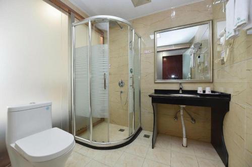 Salle de bains dans l'établissement Shell Hotel Huainan Shou County Passenger Station Yaohai Grand Market