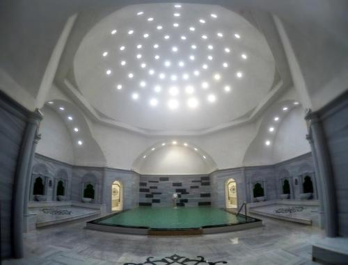 Kolam renang di atau dekat dengan Gulumser Hatun Termal Hotel & Spa
