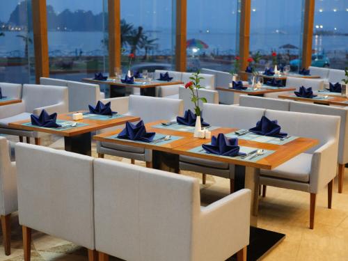Εστιατόριο ή άλλο μέρος για φαγητό στο Wyndham Legend Halong