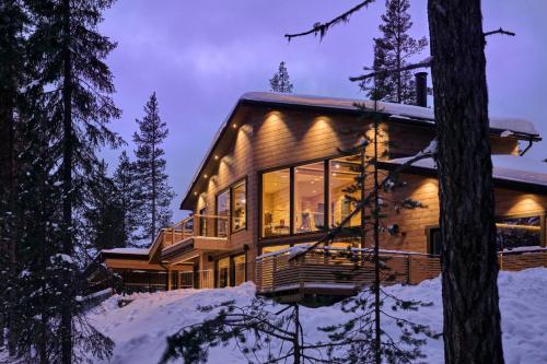 Το Kaira Chalet by Aavalevi Holidays τον χειμώνα