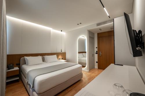 Gallery image of Euro Hotel in Ksamil