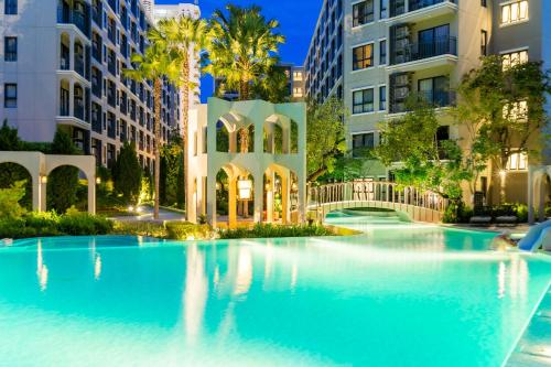 Kolam renang di atau dekat dengan La Casita Pool Access Condo Huahin Only 10 minutes to the beach