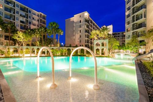 Kolam renang di atau dekat dengan La Casita Pool Access Condo Huahin Only 10 minutes to the beach