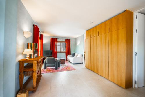 Ruang duduk di CASA TESS boutique hotel