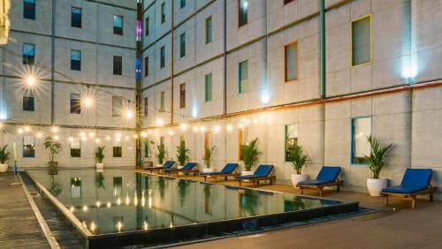 Bazén v ubytování POP! Hotel Kuta Beach nebo v jeho okolí