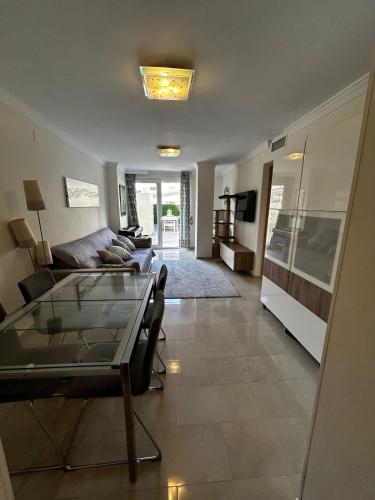 Apartment Marbella 15m to promenade&big terrace