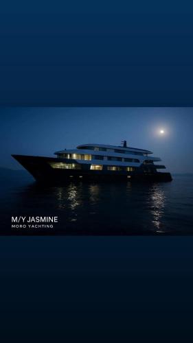 Supperyacht Jack Sparrow