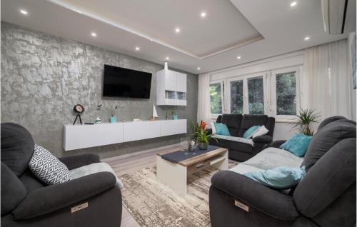 Gorgeous Apartment In Pula With Wifi