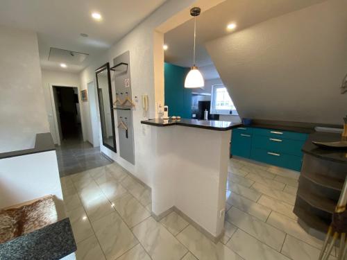 Η κουζίνα ή μικρή κουζίνα στο Ferienwohnung Meßmer mit Balkon