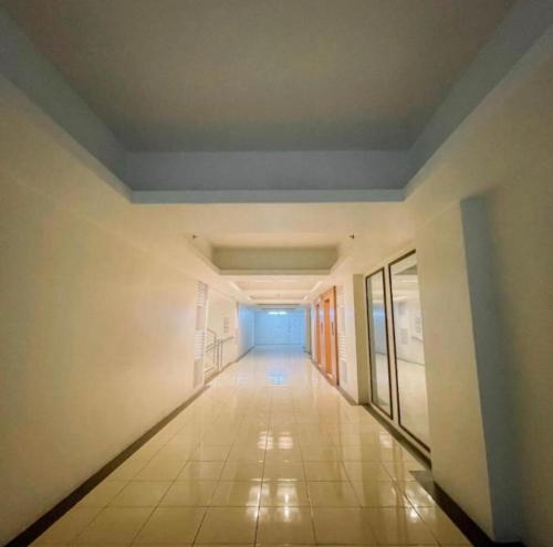 Imagen de la galería de RiverBay 2 BR Apartment Naga City, en Naga