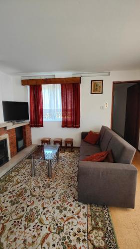 Μια τηλεόραση ή/και κέντρο ψυχαγωγίας στο Casa do Avô Gil