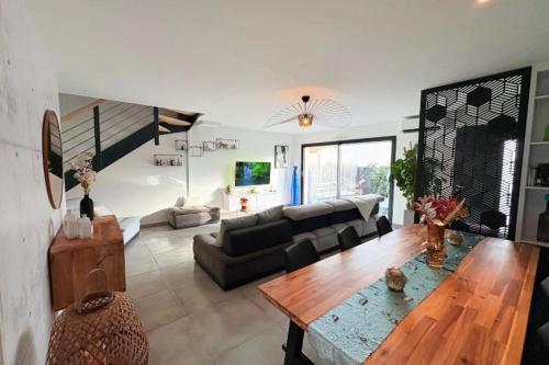 Photo de la galerie de l'établissement Spacious house with garden, à Lattes