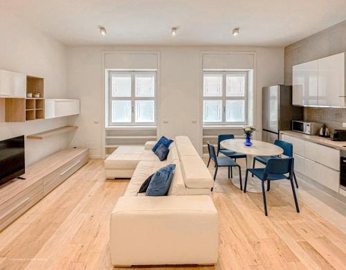 Santa Croce Suite - 10 mins from Duomo