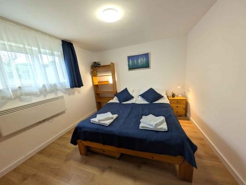Ένα ή περισσότερα κρεβάτια σε δωμάτιο στο Apartment in Zamardi - Balaton 53839