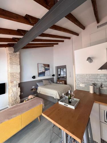 Beautiful loft with big terrace in old town