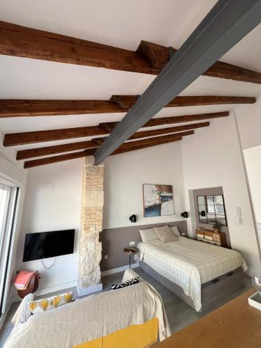 Beautiful loft with big terrace in old town