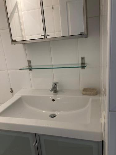 cute, bright and quiet apartment in Bastille - Le Marais