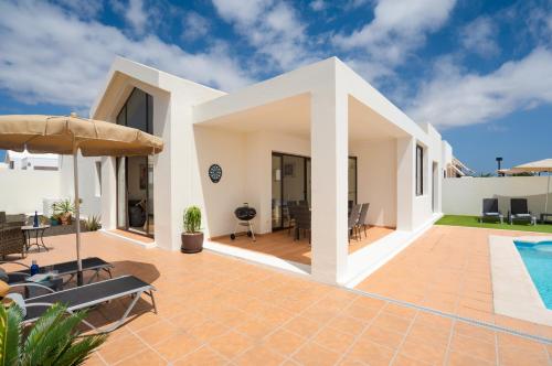 Villa Juabel by Optima Villas