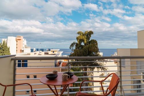 GuestReady – Scenic Stay in the Heart of Funchal