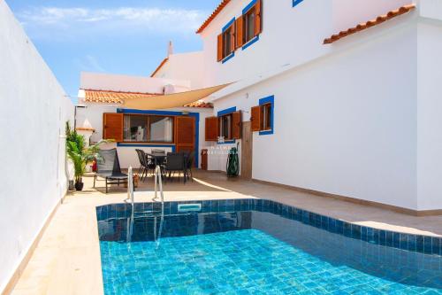 Villa Girassol - By Dalma Portuguesa