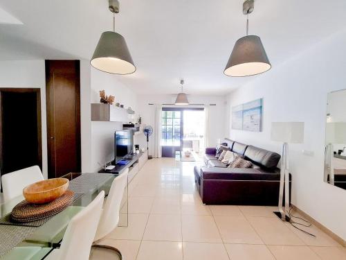Casa Pedro - Duplex with Jacuzzi, Pool, AC and Sea Views