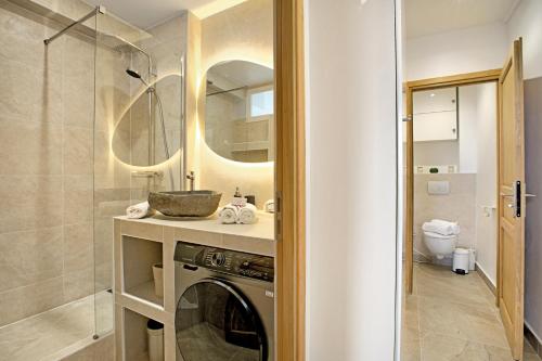 Modern Apartment With City View - Happy Rentals