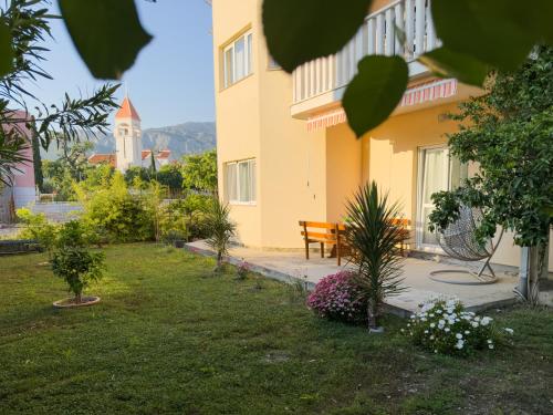 Apartments Piscina-Grey