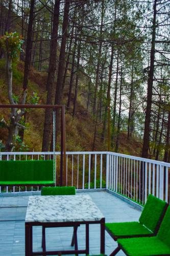 Galeriebild der Unterkunft The Fall Stays in Nainital