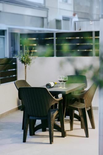 Peekaboo - Μοντέρνο σπίτι με αυλή στο κέντρο της Κω