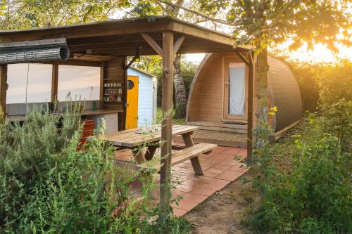 Foto dalla galleria di Camping Can Coromines a Maia de Montcal