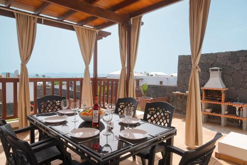 Villa Gordon by Optima Villas