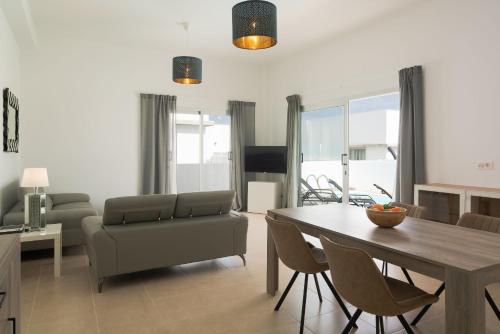 Villa Valencia by Optima Villas