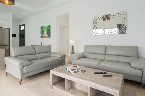 Villa Valencia by Optima Villas
