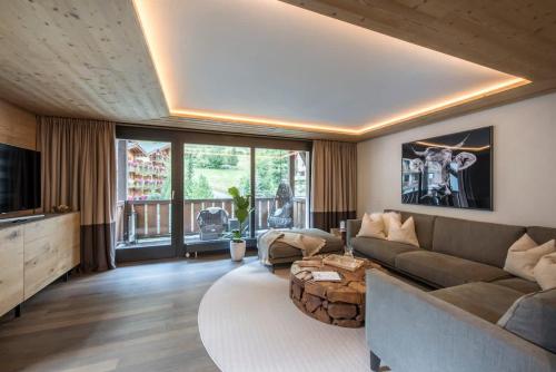 Williamson - Quiet Modern Comfort by the Station